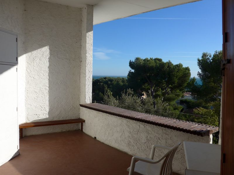 TERRASSE APPARTEMENT T3 SAUSSET LES PINS 13960 CENTRE VILLAGE PROCHE MER
